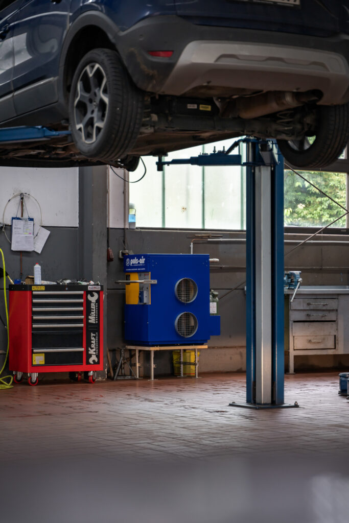 Detail Puls-air Heizgerät Autohaus Schneider Kaufungen